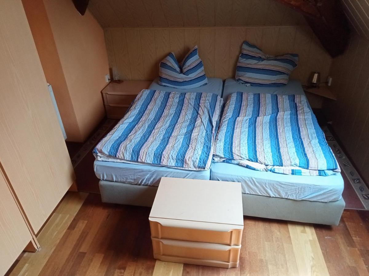 Uebernachtungszimmer 1 Schlettau Exteriör bild